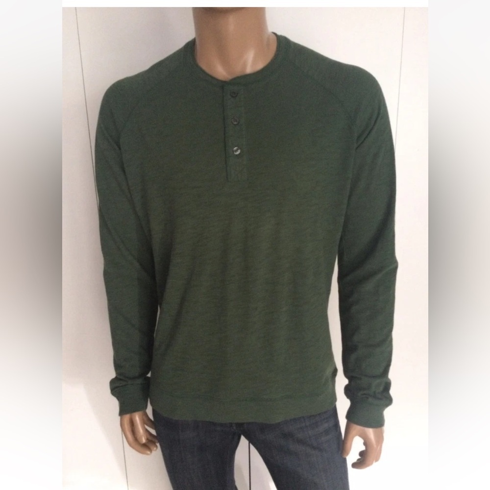 Vince Long Sleeve Forest color
 T-Shirt Size L